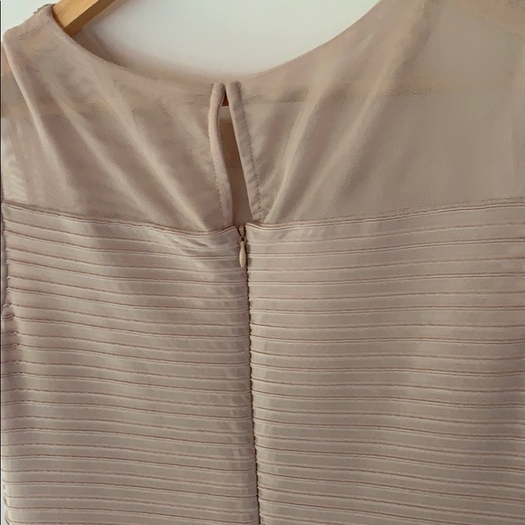 Sandra Darren SD collection beige dress size 8 - Picture 12 of 12